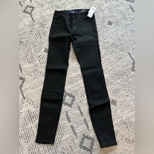 Size 1-R Hollister Black Mid Rise Skinny Jeans